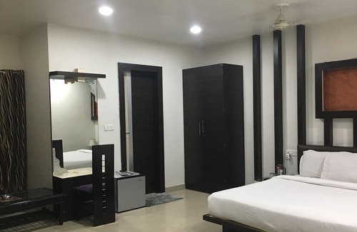 Jhansi Hotel | Hotel Bundelkhand Pride