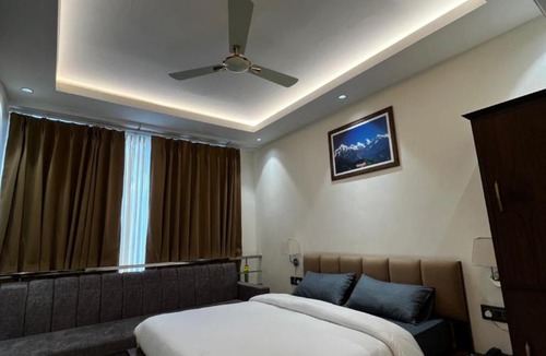 Haldwani Hotel | Hotel Buransh