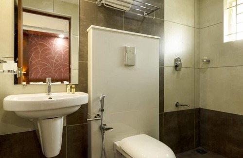 Kochi Hotel | Hotel Burooj