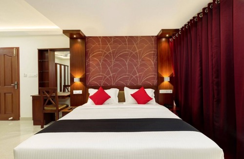 Kochi Hotel | Hotel Burooj