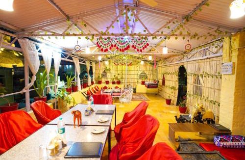 Amar Sagar Pol Hotel | Hotel Camel Caravan Jaisalmer