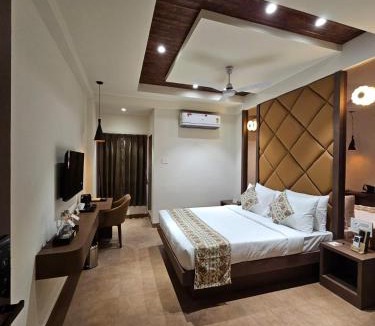 Mundra Hotel | Hotel Camel managed by CLAY