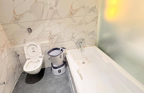 Ahmedabad Hotel | Hotel Canada