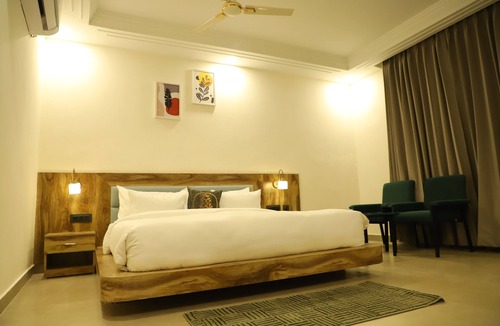 Ahmedabad Hotel | Hotel Canada