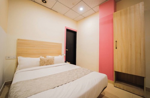 Shyam Nagar Hotel | HOTEL CAPITOL SQUARE
