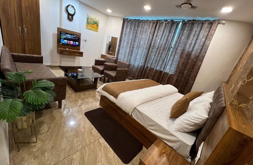 Indore Hotel | Hotel Central Point