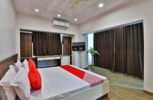 Mundra Hotel | HOTEL CENTRE POINT