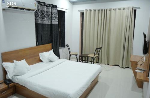 Sanchor Hotel | Hotel Chandra Hari Palace