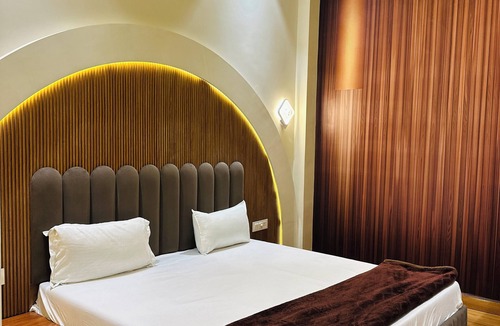 Amritsar Hotel | hotel cloud 9