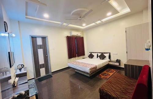 Gadarwara Hotel | Hotel Comfort INN & Restaurent