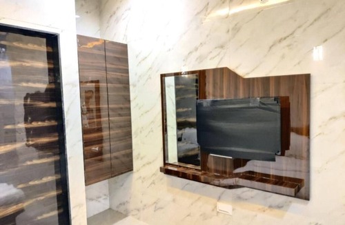 Malad East Hotel | Hotel Comfy Inn