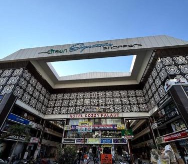 Surat Hotel | Hotel Cozzy Palace