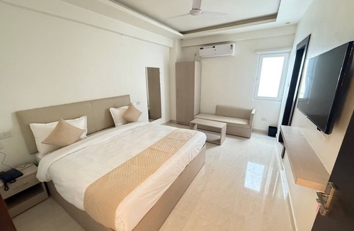 Civil Lines Hotel | HOTEL CROWN PLAZA