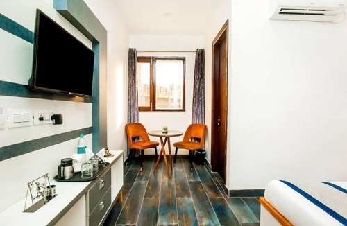 Panchkula Urban Estate Hotel | hotel crystal empire