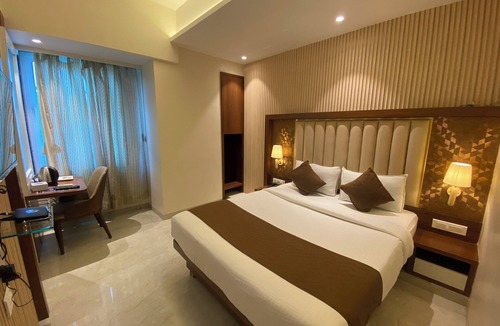 Vashi Hotel | Hotel Czar Inn
