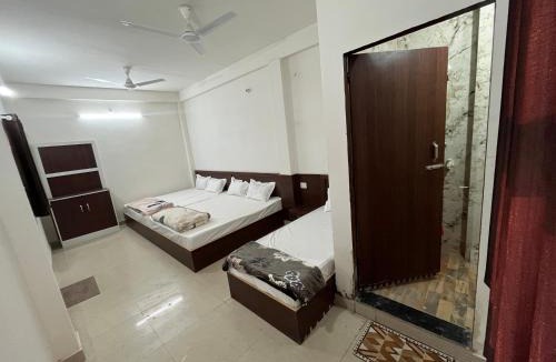 Vrindavan House | Hotel Dayalu palace