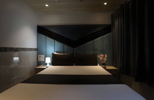 Dharavi Hotel | Hotel Diamond Residency