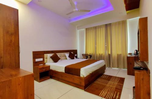 Haridwar Hotel | Hotel Divine Residency by VARSHRI