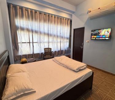 Bhopal Hotel | Hotel Dream Crown