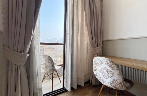 Noida Hotel | Hotel Emerald Suites By Aura