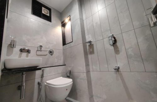 Umargam Hotel | Hotel Emirest