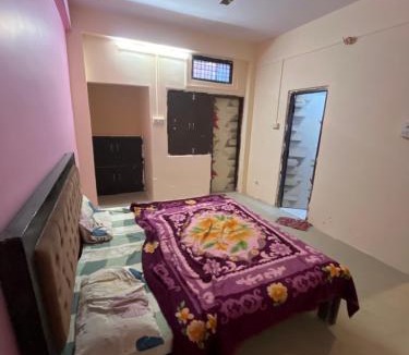 Marhi House | Hotel flamingo inn