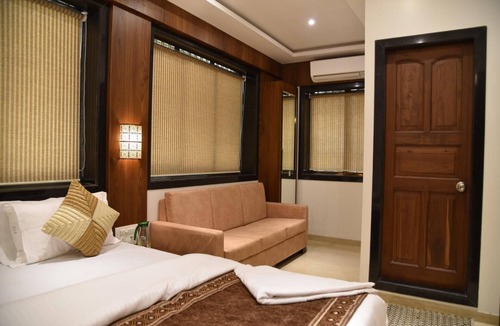 Fort Hotel | Hotel Flora Fountain