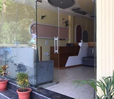 Varanasi Hotel | HOTEL FRIENDs
