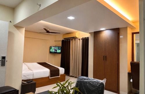 Bhawani Nagar Society Hotel | Hotel Galaxy Comforts