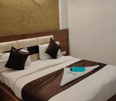 Ahmedabad Hotel | Hotel Galaxy Inn