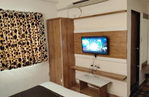 Ahmedabad Hotel | Hotel Galaxy Inn
