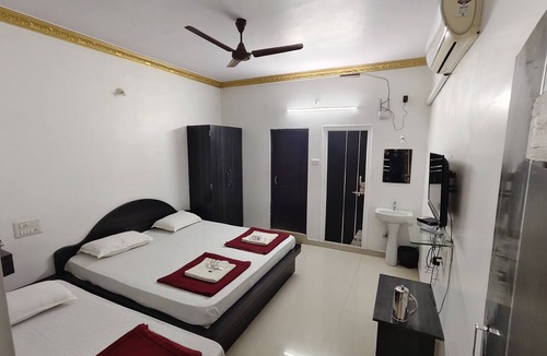 Gokarna Hotel | Hotel Gananjaya Gokarna