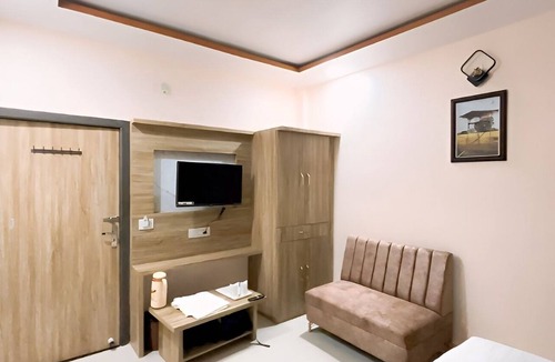 Chitrakoot Hotel | HOTEL GANGA RAM