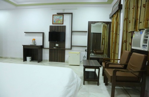 Nathdwara Hotel | Hotel Garden View