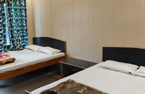 Rajgarhi Hotel | Hotel Gauri Shankar & Restaurant