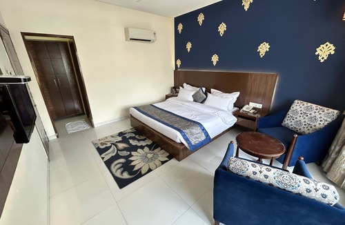 Rao Colony Hotel | Hotel Gautam