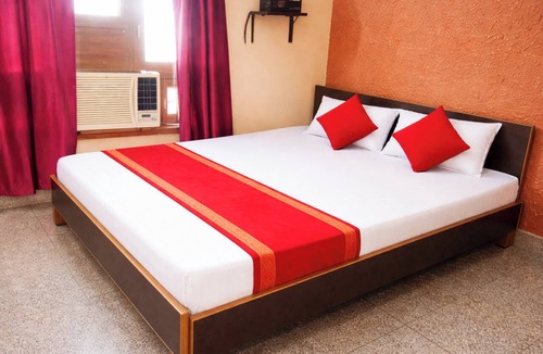 Haridwar Hotel | Hotel Gayatri Guest House Haridwar