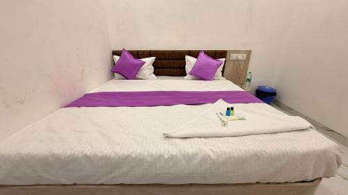 Rau Hotel | Hotel Geeta Shree