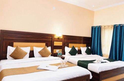 Shivanandi Hotel | Hotel Gitanjali Grand