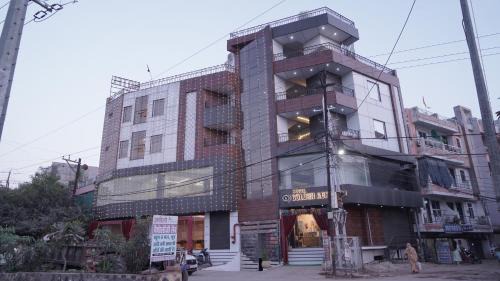 Gwalior Hotel | Hotel Golden Aura Inn