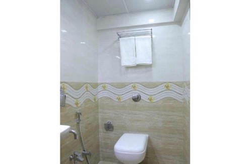 Jogeshwari West Hotel | Hotel Golden Inn