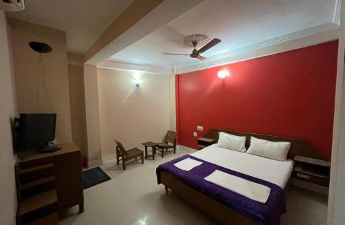 Chhatarpur Hotel | Hotel Golden Palace