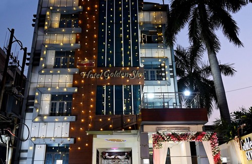 Charbagh Hotel | Hotel Golden Sky