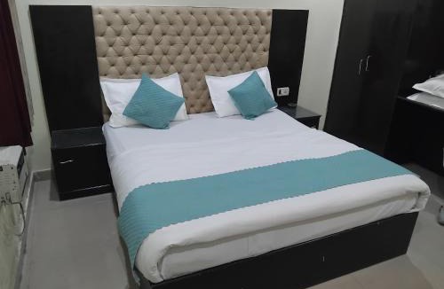 Mayapur Hotel | Hotel Grand Inn