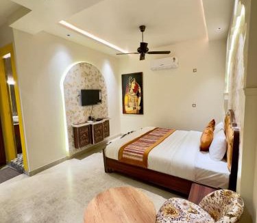 Lansdowne Hotel | Hotel Grand Kailash Haveli