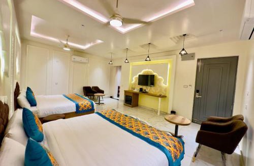 Lansdowne Hotel | Hotel Grand Kailash Haveli