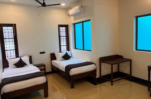 Manchanabele Hotel | Hotel Grand Palais