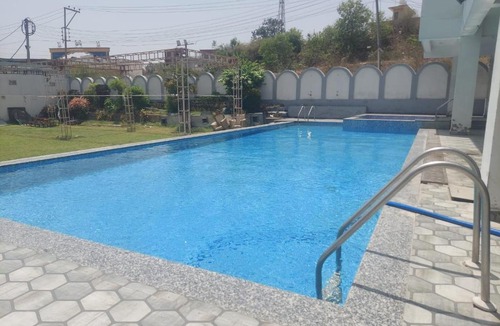 Paonta Sahib Hotel | Hotel Grand Riviera