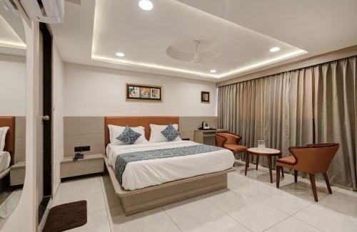 Navrangpura Hotel | Hotel Grand Shiva