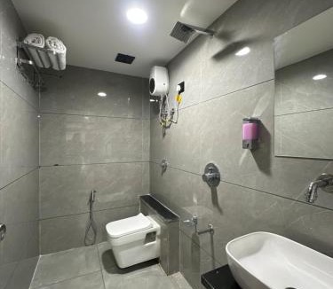 Navrangpura Hotel | Hotel Grand Shiva